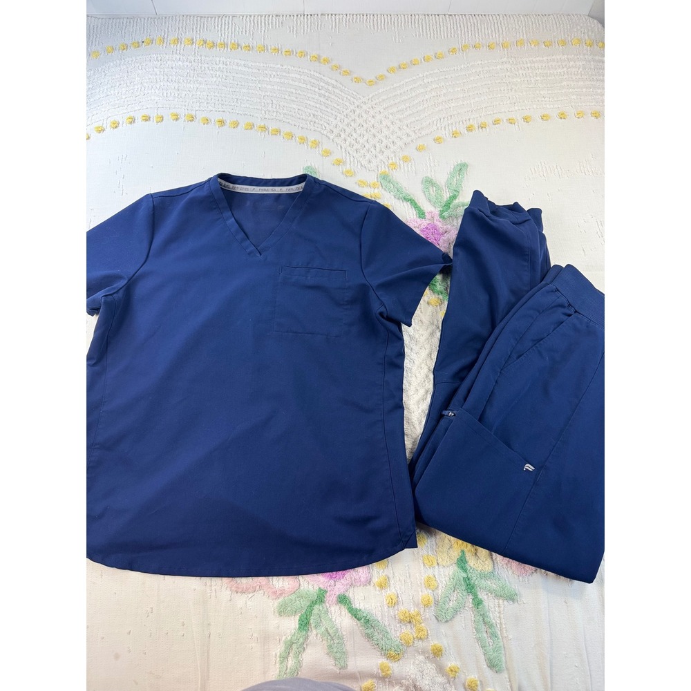 Fabletics Navy Blue Scrub Set V-Neck Top and Jogger Pants Large Tall L/T - Picture 2 of 10